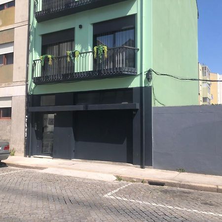 Urban Views - Ml 2Bed Apart Inspired By Casa Da Musica Porto Luaran gambar