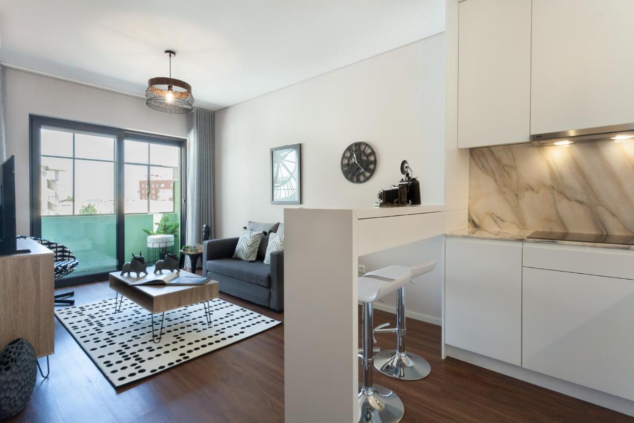 Urban Views - Ml 2Bed Apart Inspired By Casa Da Musica Porto Luaran gambar