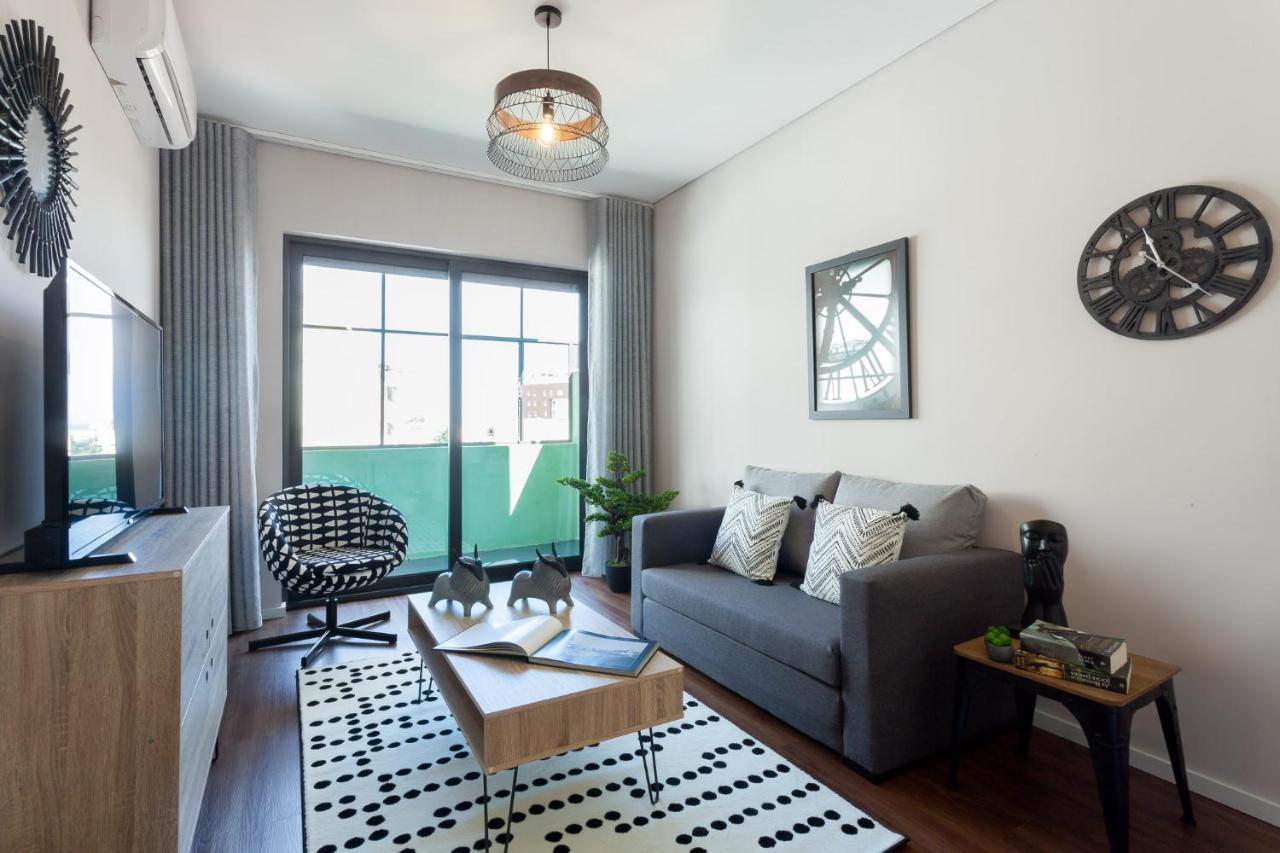 Urban Views - Ml 2Bed Apart Inspired By Casa Da Musica Porto Luaran gambar